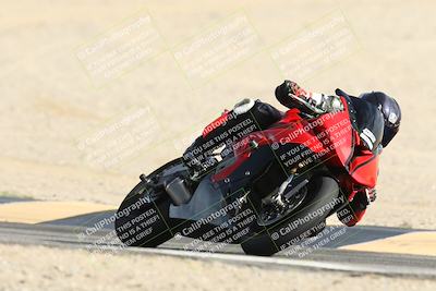 media/Nov-16-2025-Race Pace (Sun) [[8c5fa54630]]/Verified Riders/8-Turn 12 (120pm)/